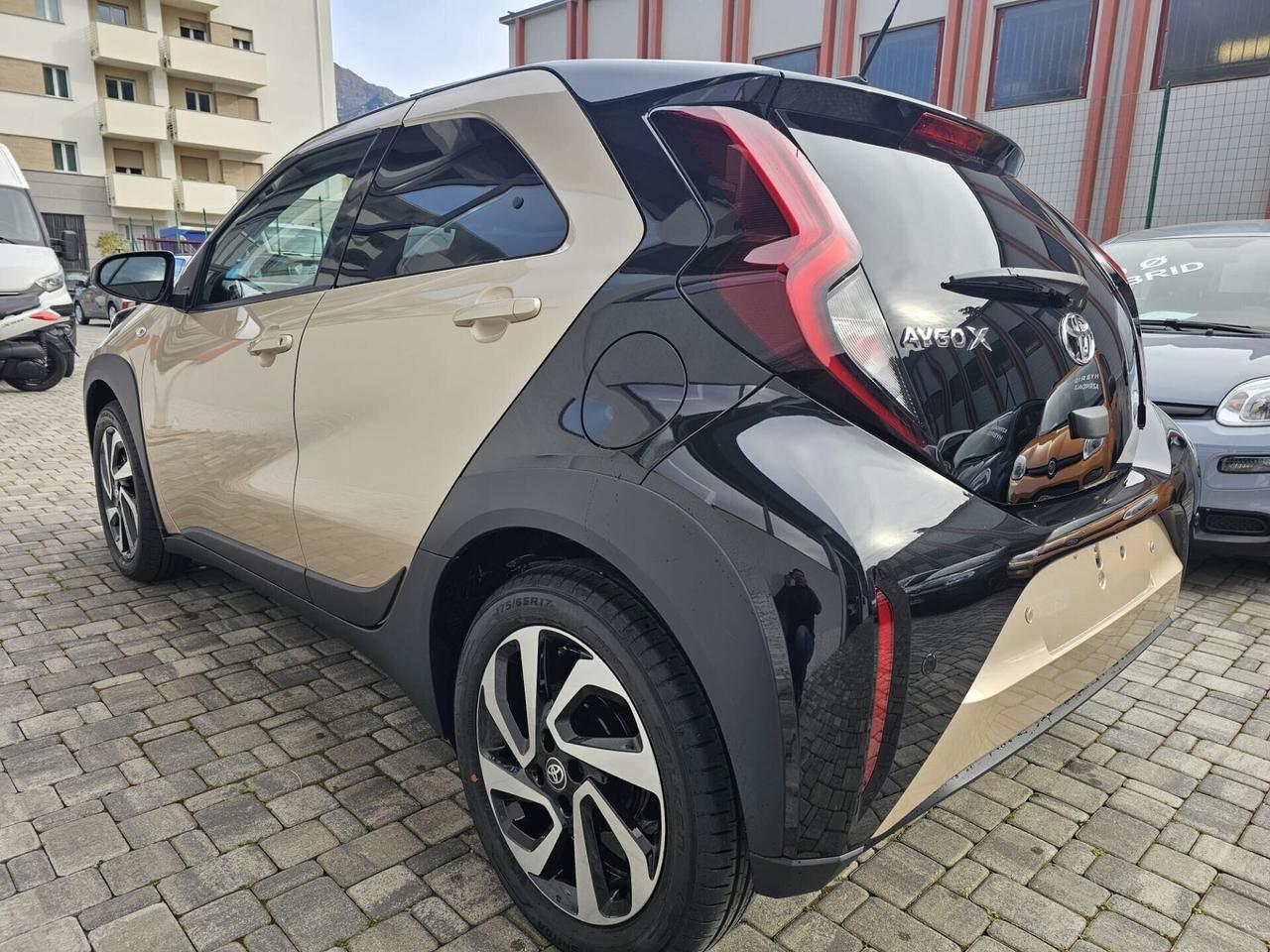 Toyota Aygo X 1.0 VVT-i 72 CV 5 porte Trend