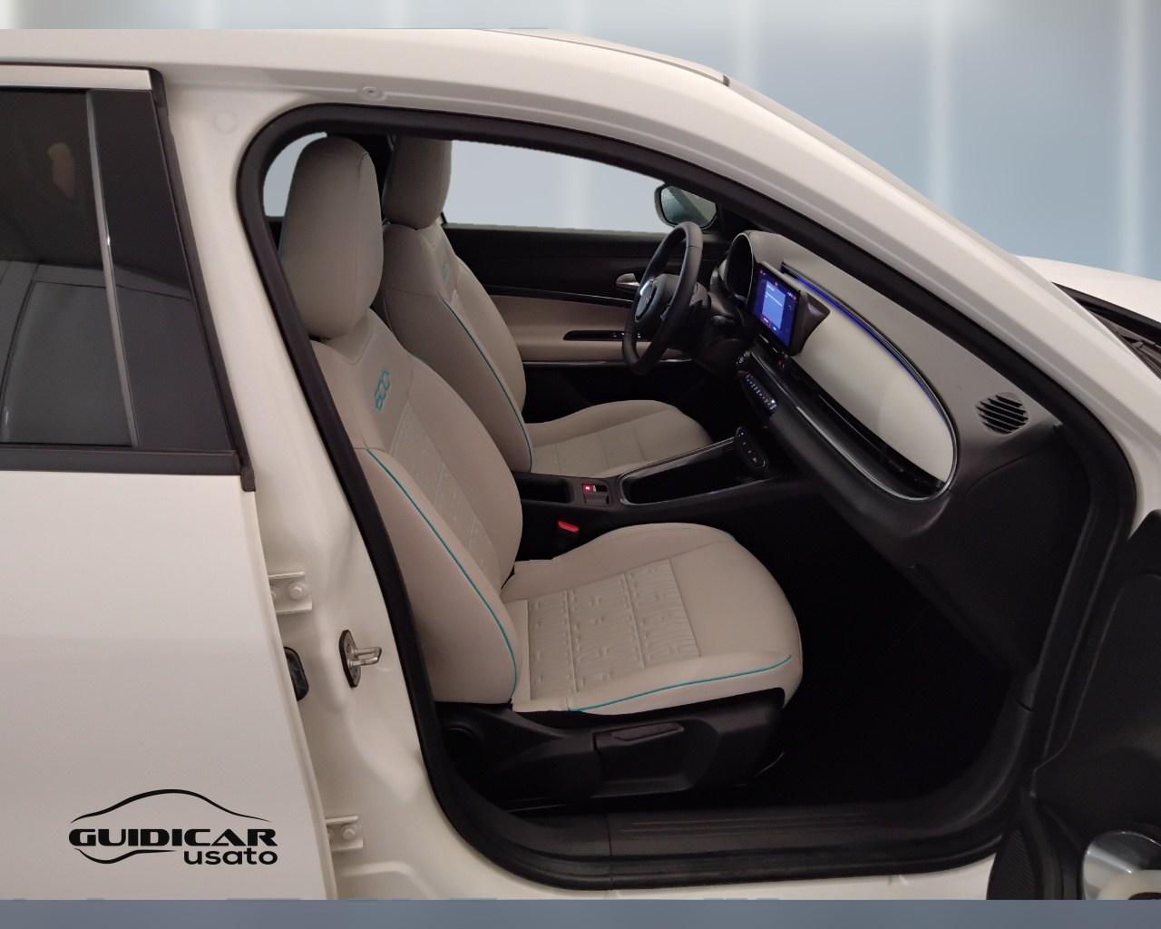 FIAT 600 IV 2023 - 600 1.2 hybrid La Prima 110cv auto
