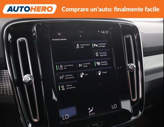 VOLVO XC40 T5 Recharge Plug-in Hybrid R-design