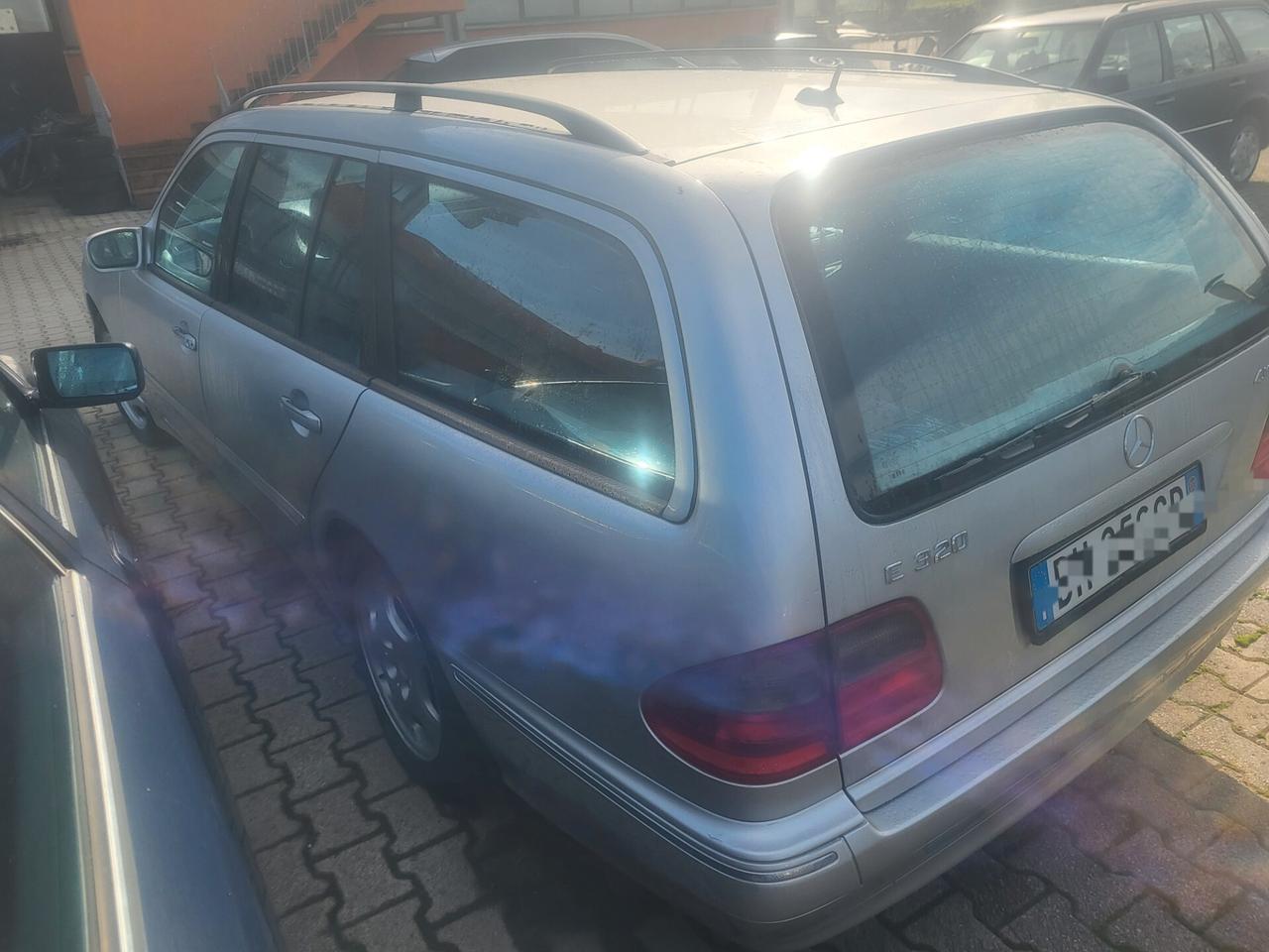 Mercedes-benz E 320 4 matic