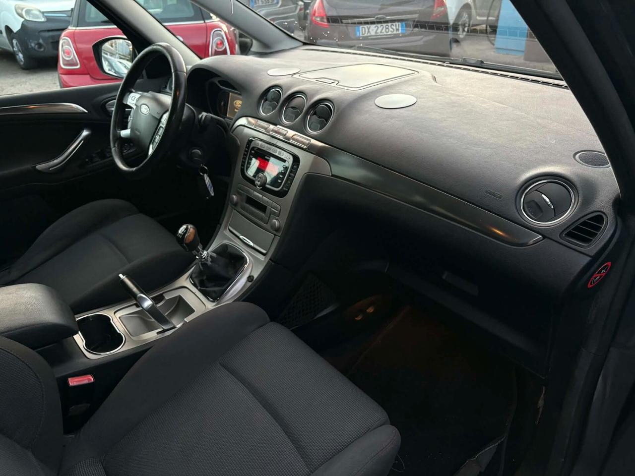 Ford Galaxy 2.2 TDCi 175 CV Ghia 7 POSTI