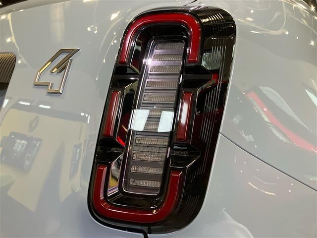 RENAULT Other Renault 4 E-Tech Electric Comfort Range Techno