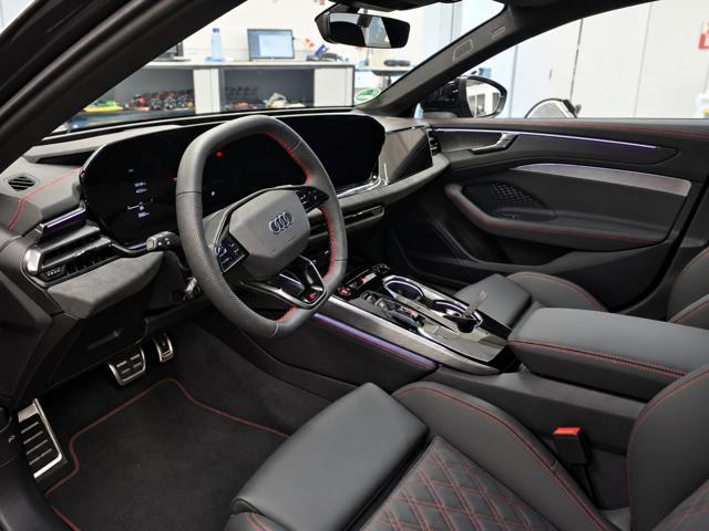 AUDI A6 Avant 2.0 TDI mHEV+ S tronic quattro S line edition one.