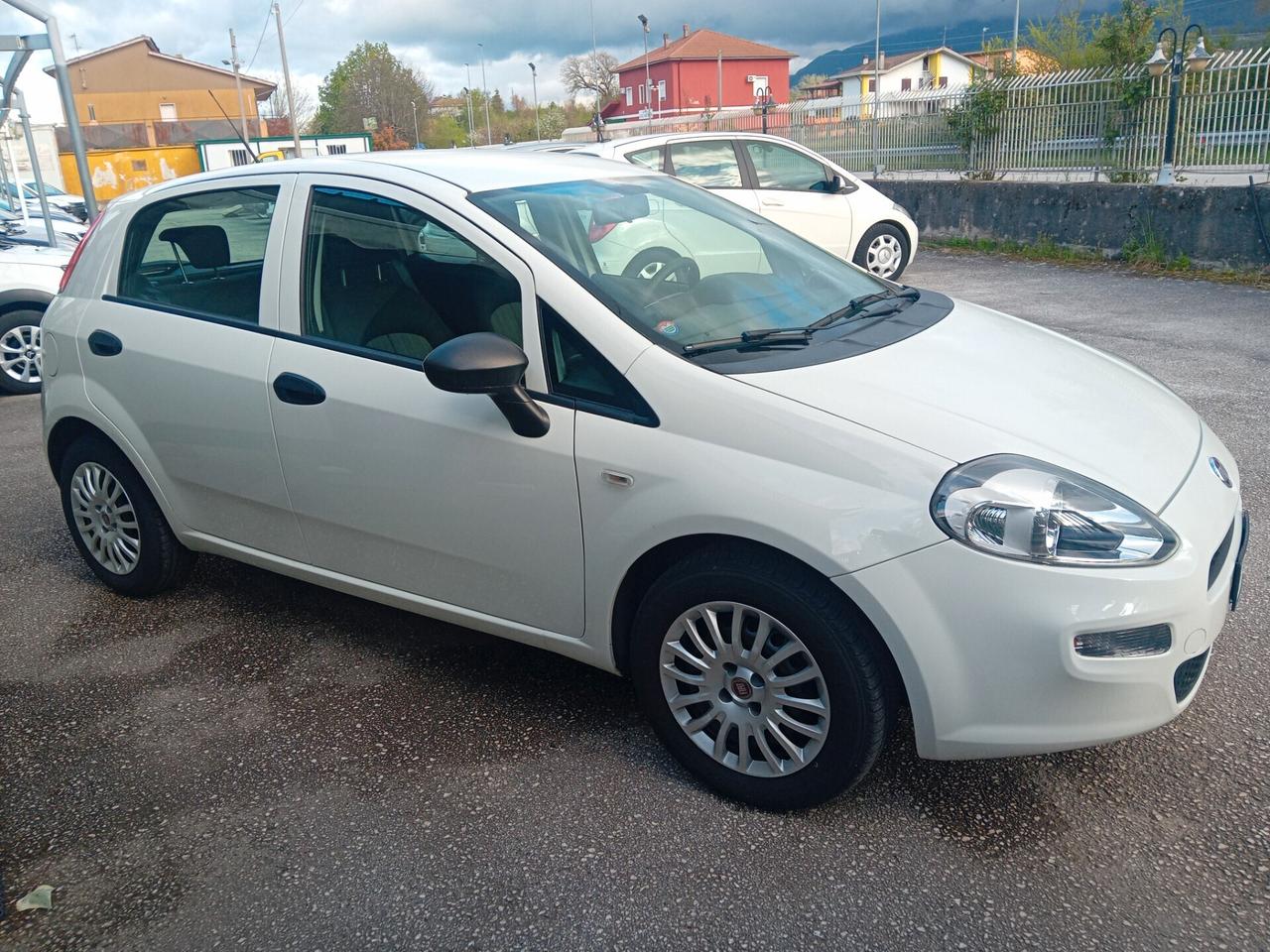 Fiat Punto 1.3 MJT II S&S 95 CV 5 porte Street