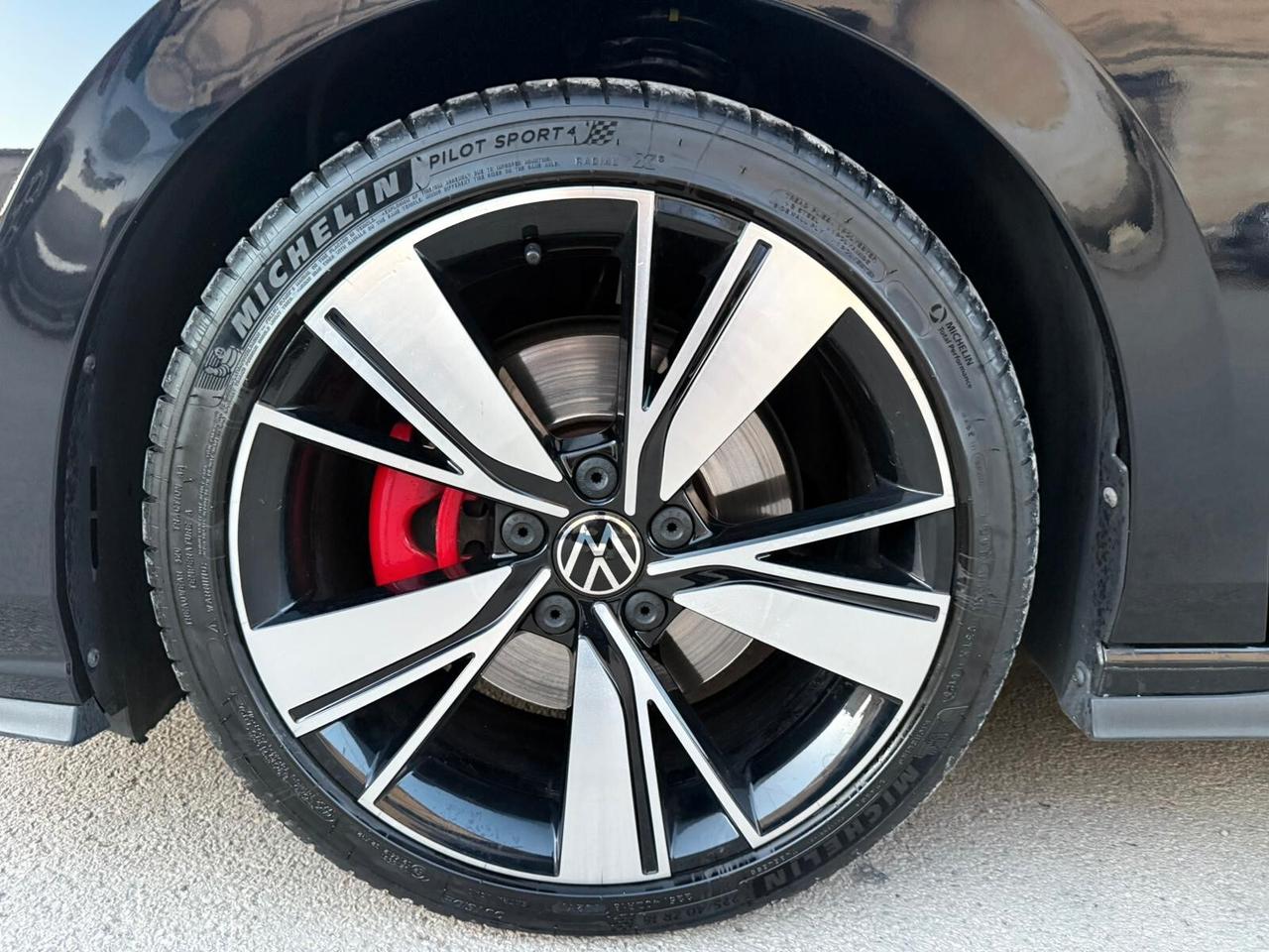 Volkswagen Golf 8 GTD 2.0 TDI 200cv DSG