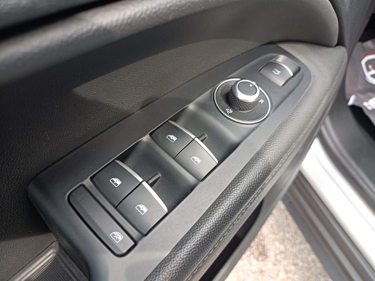 Alfa Romeo Stelvio 2.2 Turbodiesel 180 CV AT8 RWD Business