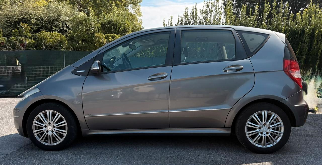 Mercedes-benz A 160 BlueEFFICIENCY
