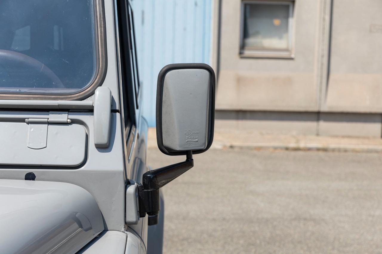 Land Rover Defender 90 2.5 300tdi* Restauro totale* Sedili Sparco* Pelle Marrone* Stupendo*