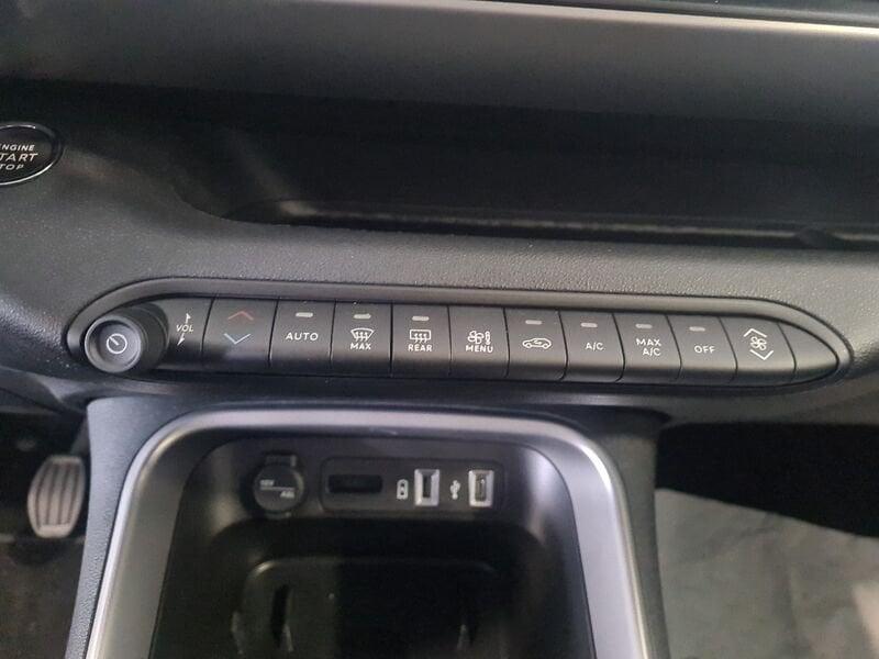 Jeep Avenger 1.2 Turbo MHEV Summit