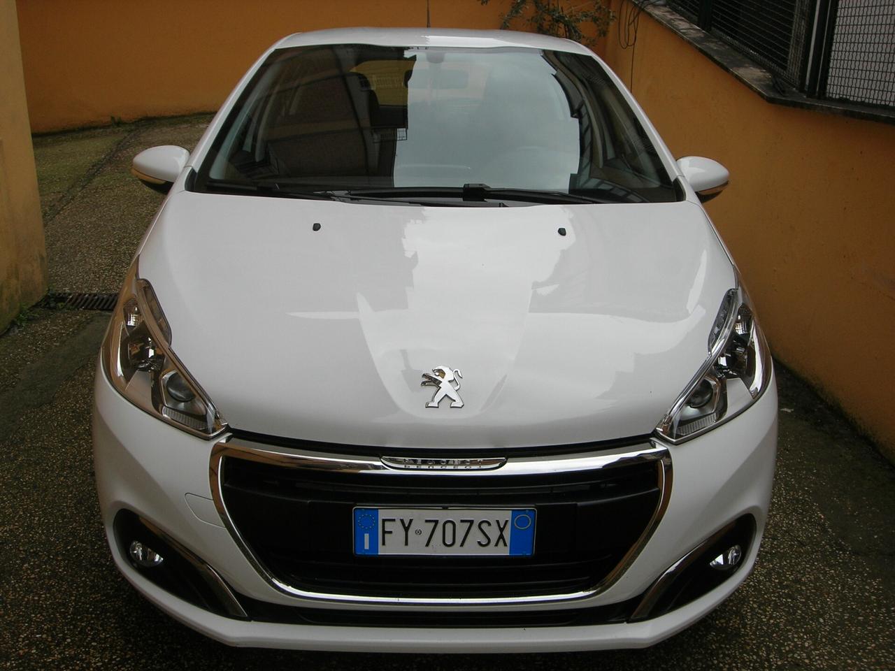 Peugeot 208 PureTech 82 5 porte Allure