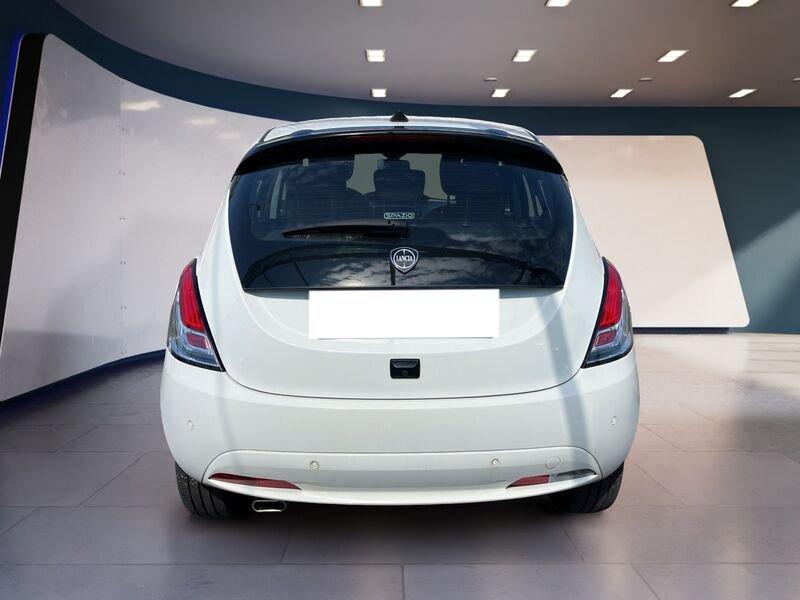Lancia Ypsilon NUOVA My24 402 Platino 1.0