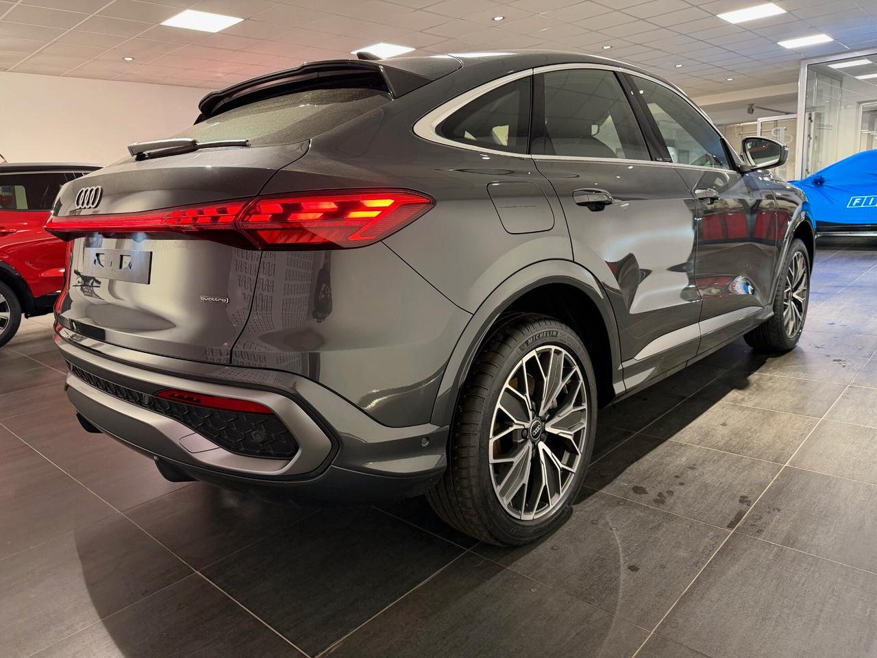 Audi Q5 SPB TDi 150 kW mHEV+ S tronic quattro line edition