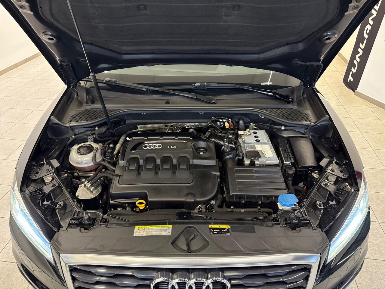 Audi Q2 30 TDI S tronic Design 2019