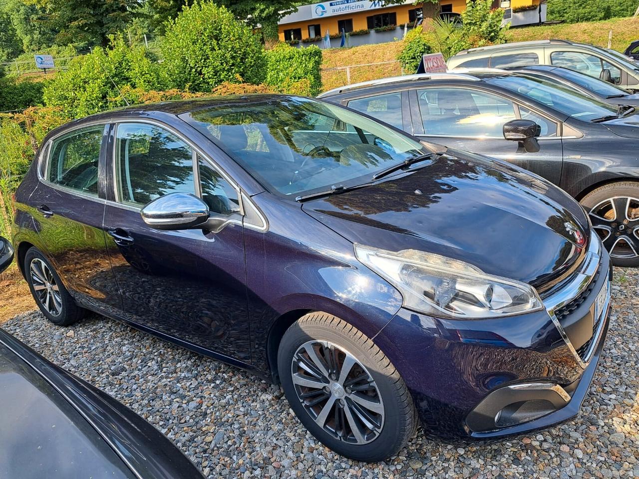 Peugeot 208 PureTech 82 5 porte Allure