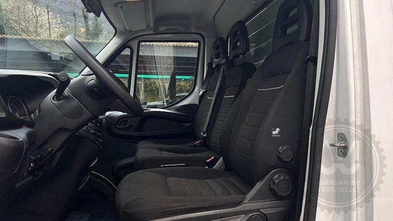 Iveco Nuovo DAILY 22 35C 2.3 PL-RG Cabinato CON SPONDA IDRAULICA