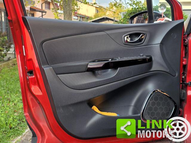 RENAULT Captur R-Link Automatica Dci 90CV E6