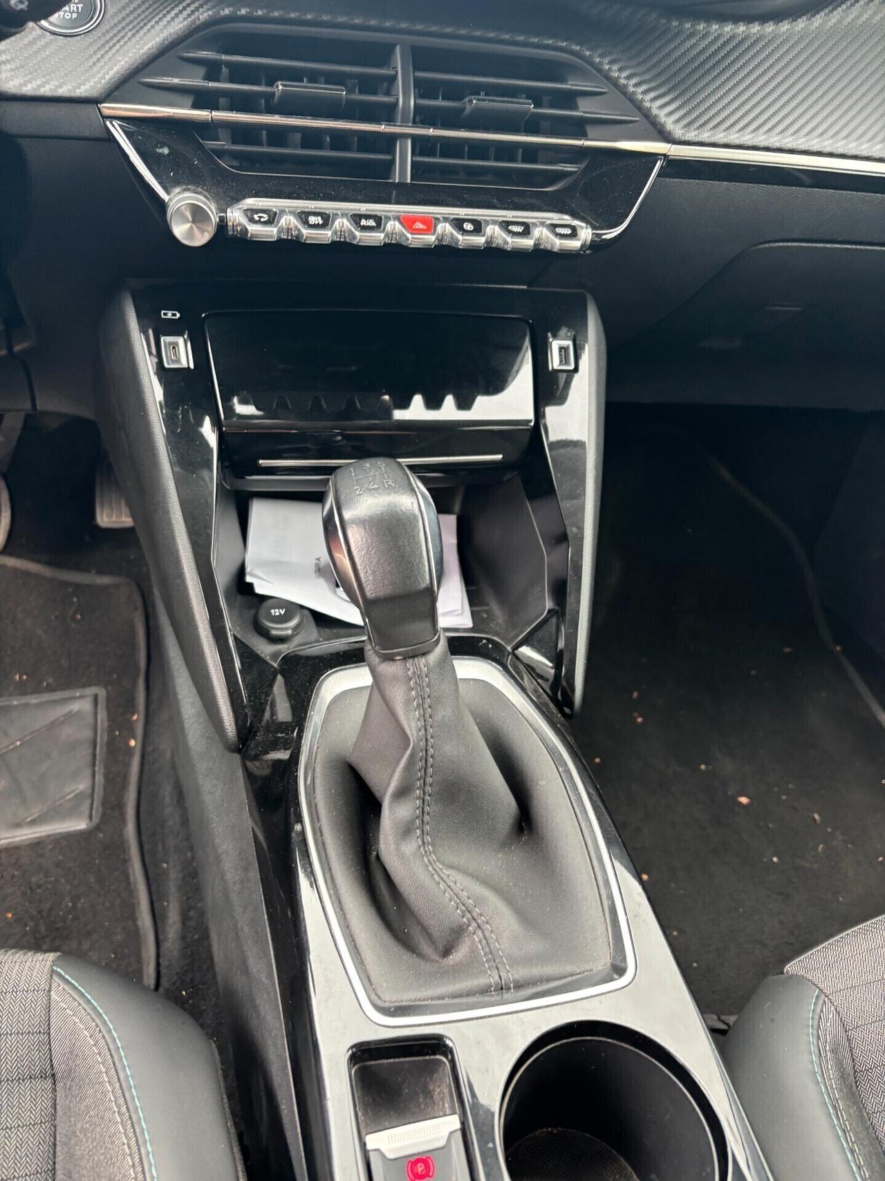 Peugeot 208 GT 1.2 CC 75CV BENZINA FULL OPT 2022