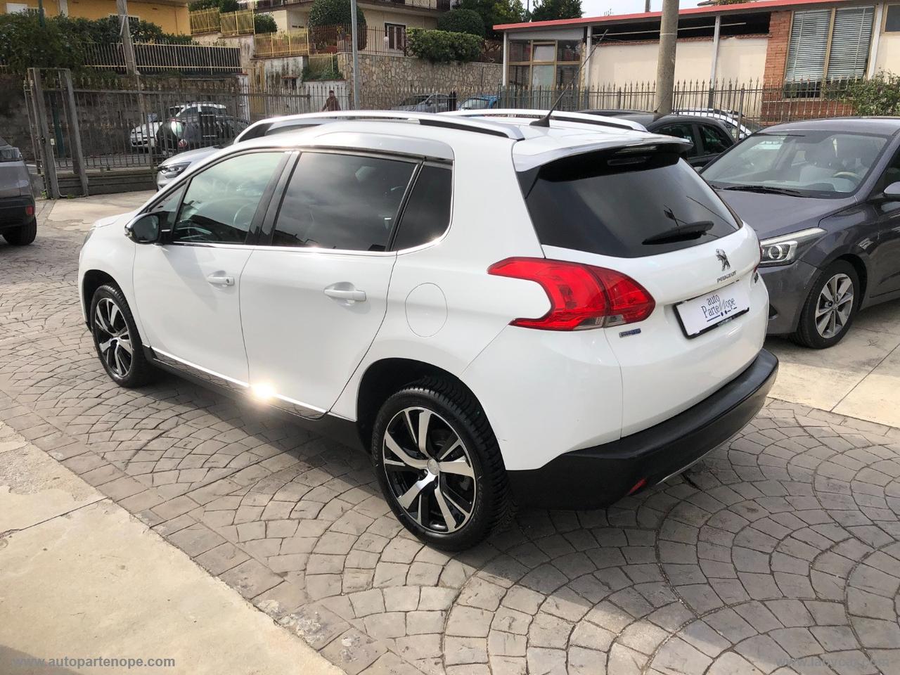 PEUGEOT 2008 BlueHDi 120 S&S Allure