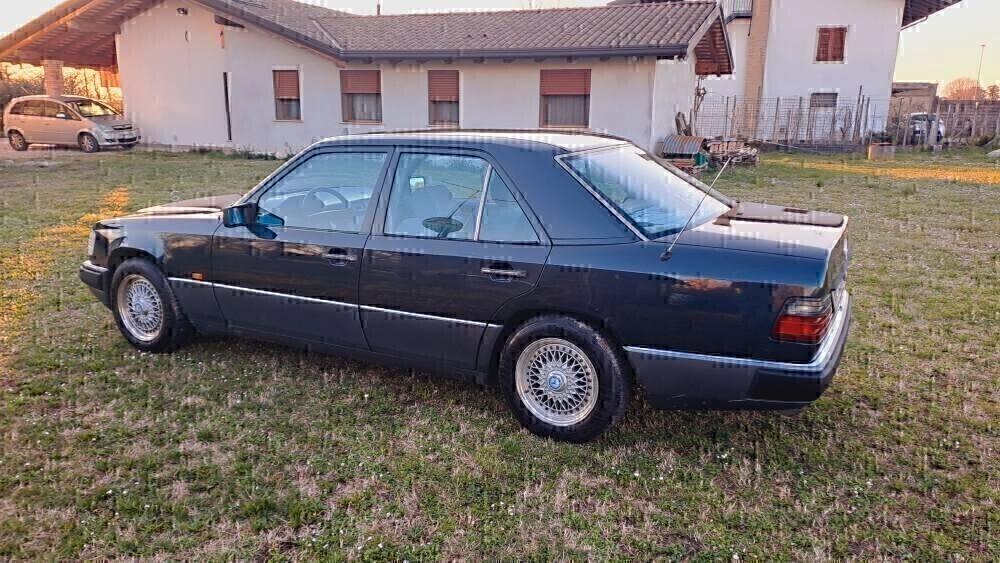 Mercedes-benz E 250 250 TD iscritta ASI