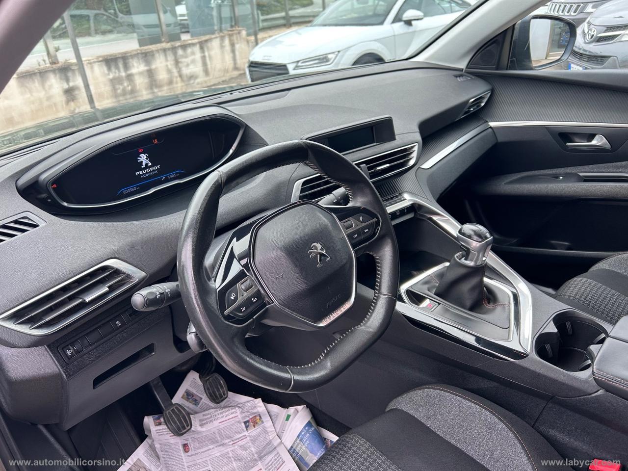 PEUGEOT 3008 BlueHDi 120 S&S Business