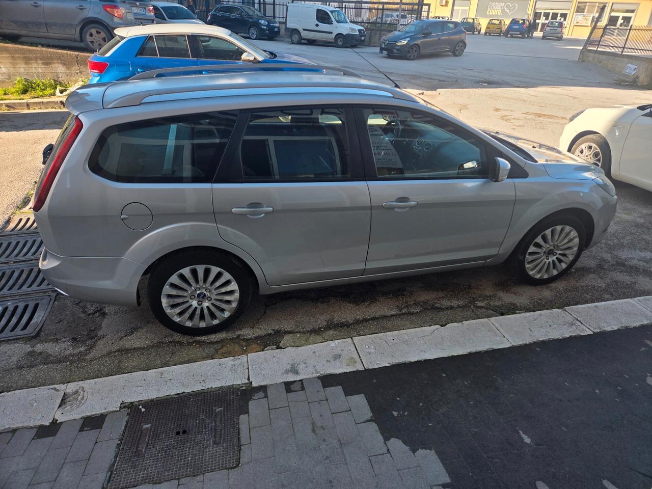 FORD FOCUS 1.6 TDCI TITANIUM ANNO 2009 KM CERTIFICATI