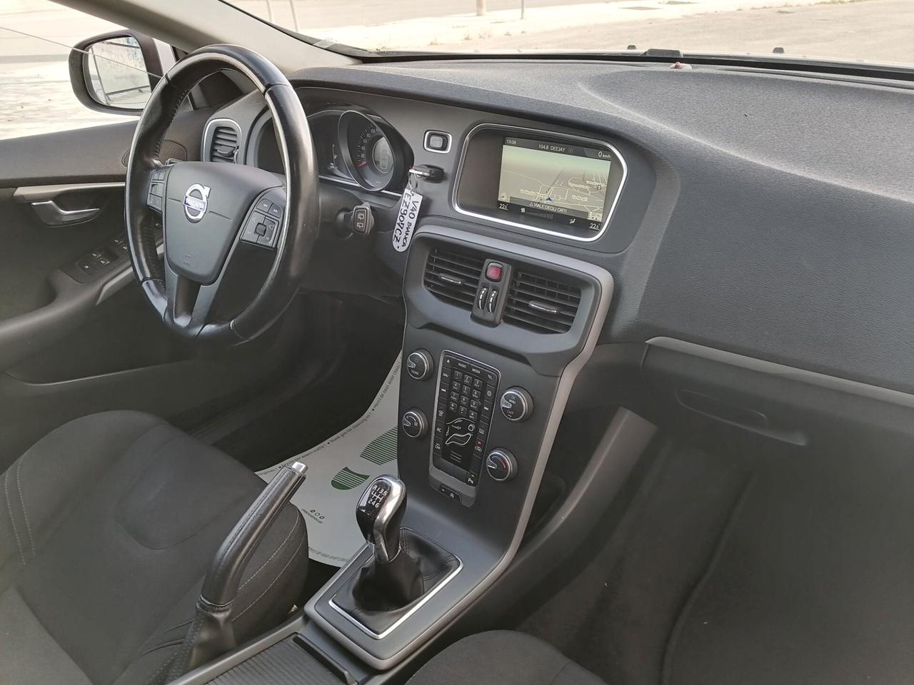 Volvo V40 D2 1.6 Momentum 115cv 2015