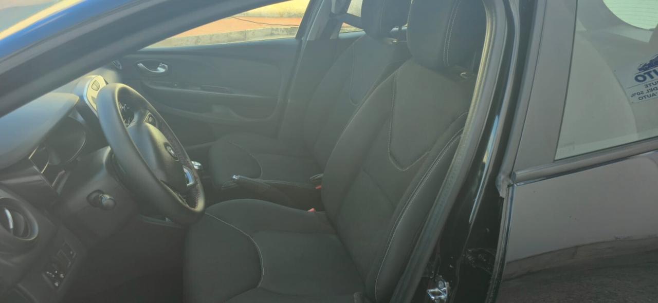 Renault Clio dCi 8V 75 CV 5 porte Duel2