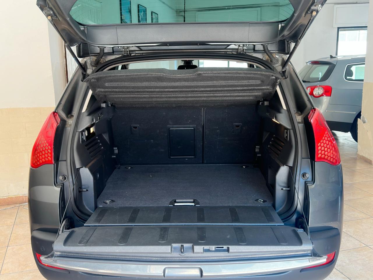 Peugeot 3008 1.6 e-HDi 112CV cambio robotizzato Stop&Start Active