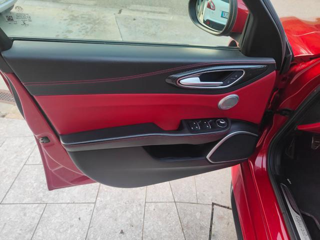 ALFA ROMEO Giulia 2.9 V6 Bi-Turbo Quadrifoglio MAN