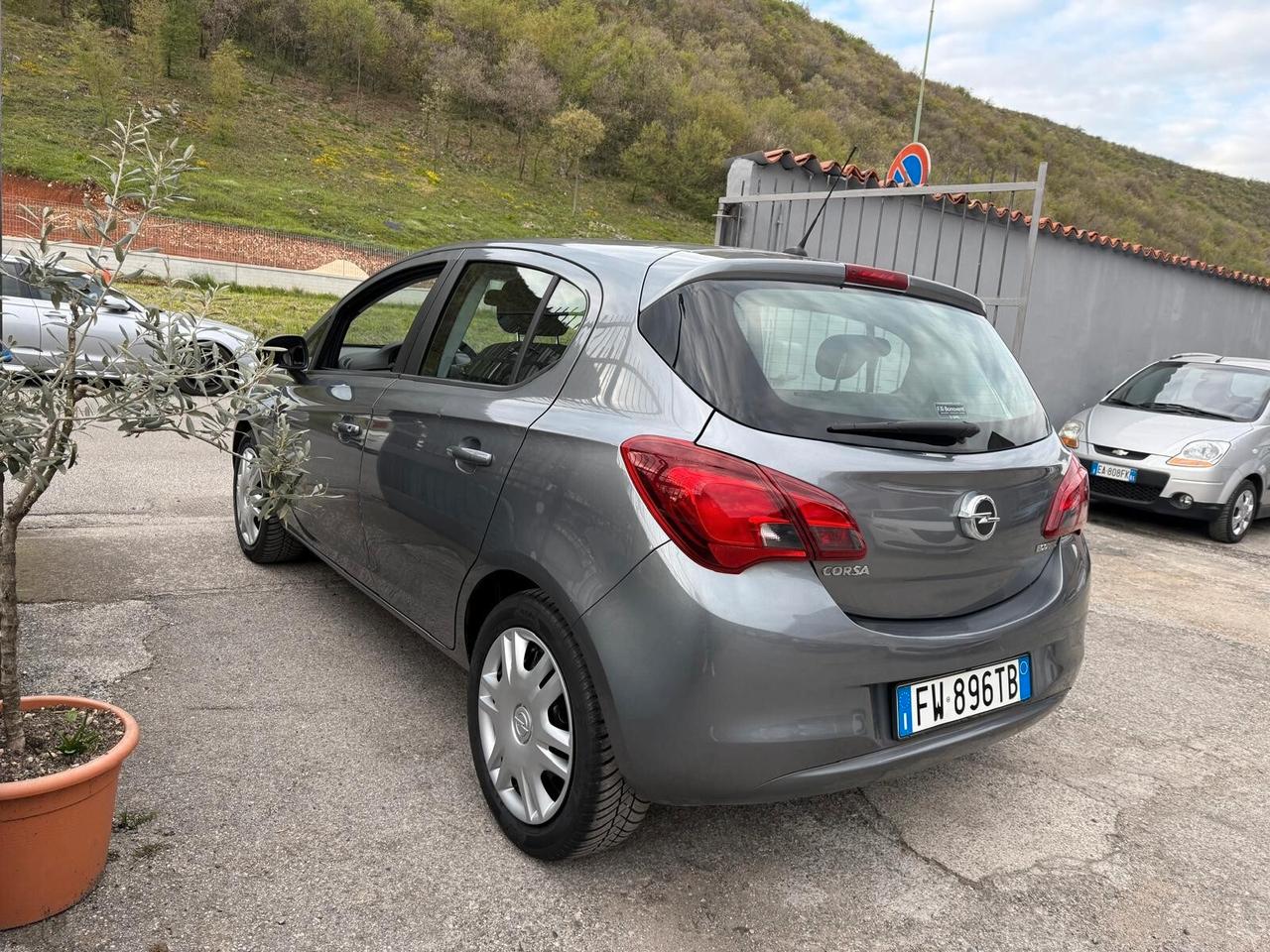 Opel Corsa 1.4 90CV GPL Tech 5 porte 120 Anniversary
