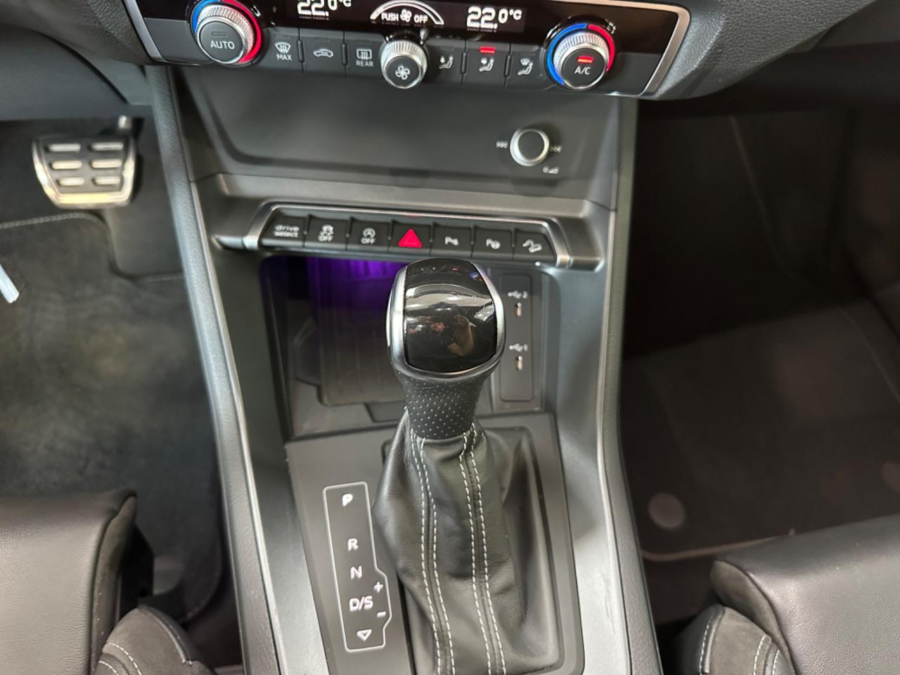 Audi Q3 40 TDI 200 CV quattro S tronic line edition 2021