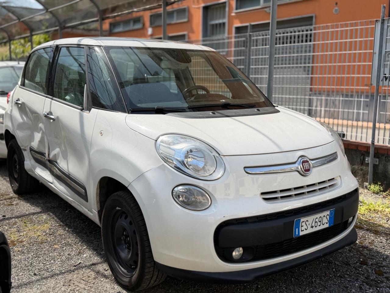 Fiat 500L 0.9 TwinAir Turbo metano 2013 incidentata