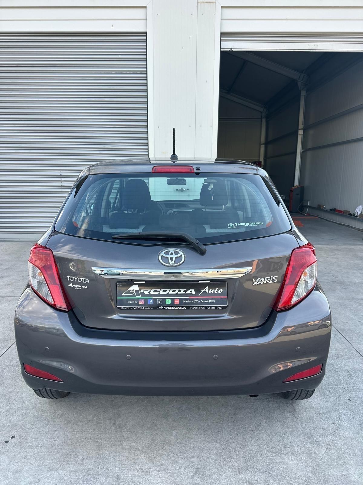 Toyota Yaris 1.4 D-4D 5 porte Lounge