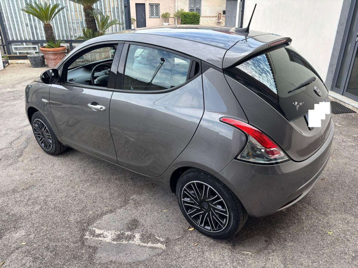 LANCIA Ypsilon 1.0 FireFly 5p.S&S Hybryd Gold