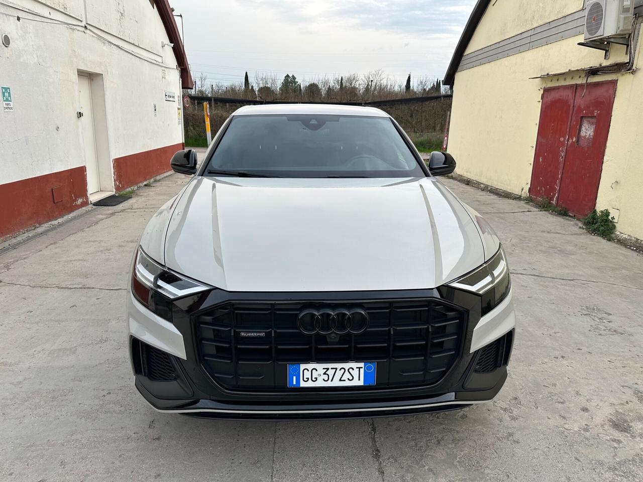 Audi Q8 50 TDI 286cv Quattro S-Line - 2022