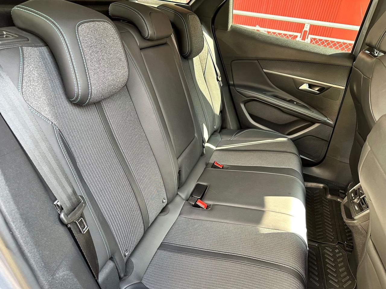 Peugeot 3008 Allure Pack 1.5 Blue HDI 130 #6917