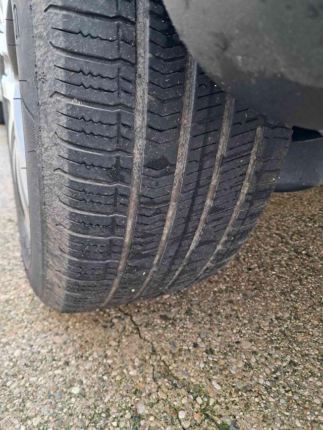 VOLKSWAGEN Touran 2.0 16V TDI Highline 7 posti neopatentati