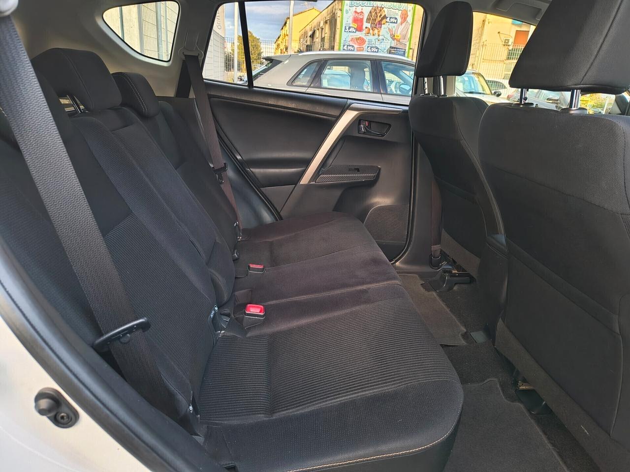 TOYOTA RAV4 UNICOPROPRIETARIO 2.2 DIESEL LOUNGE