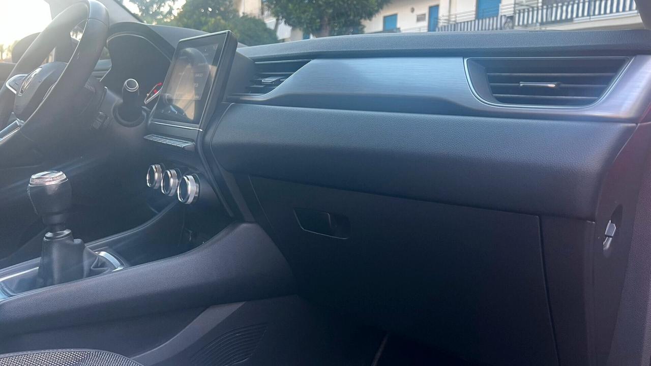 Renault Captur TCe 100 CV GPL Intens