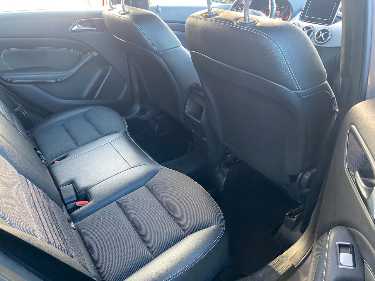 MERCEDES - Classe B - B 180 d Automatic Premium - NEOPATENTATI - FINANZIABILE - PERMUTE