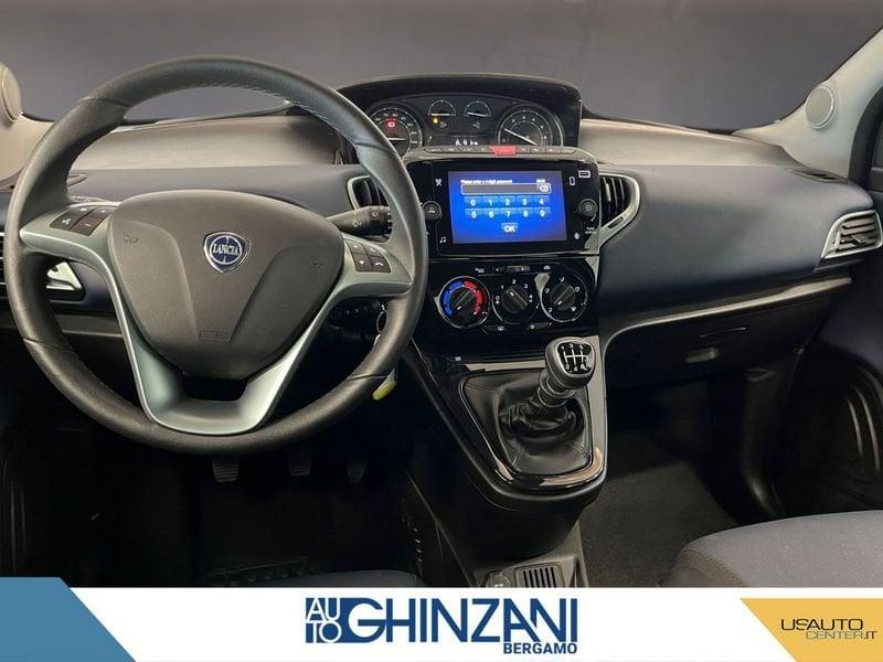 Lancia Ypsilon 1.0 FireFly 5 porte S&S Hybrid Platino - Km0