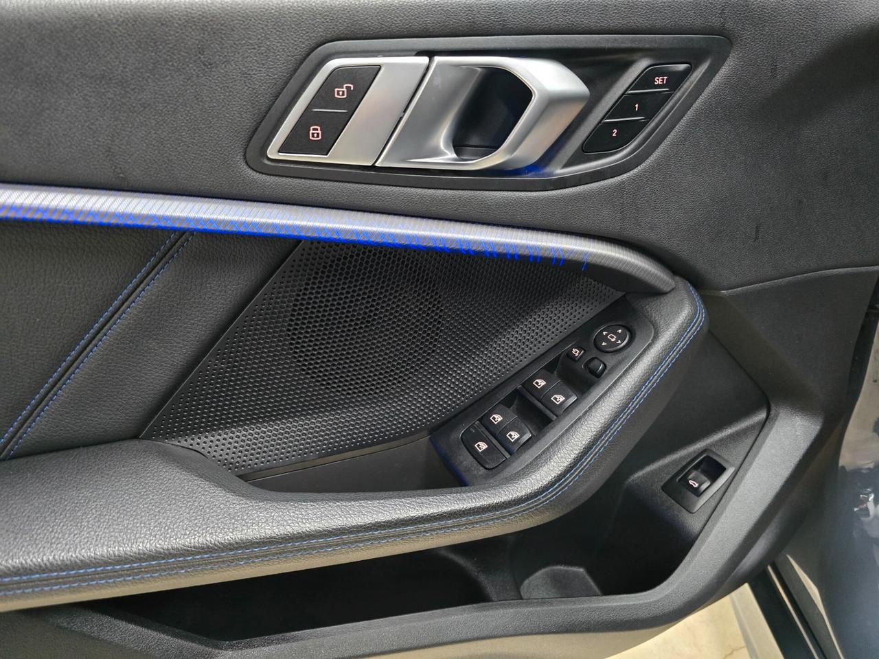 Bmw 118 118d 5p. Msport