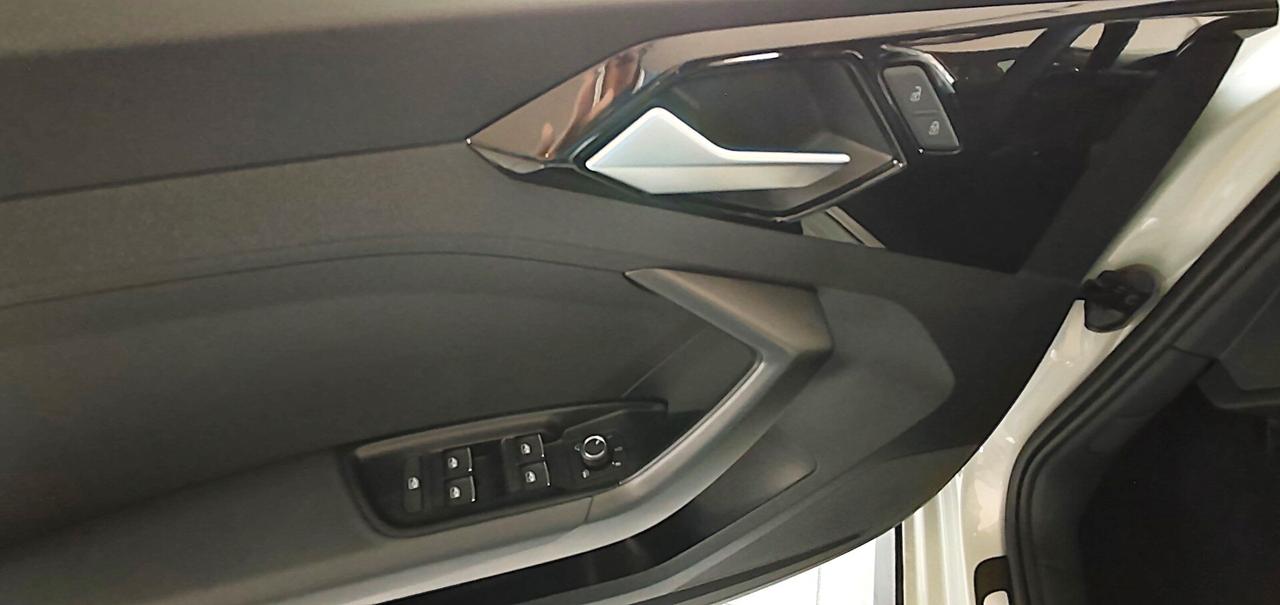 Audi A1 allstreet 30 TFSI Identity Contrast