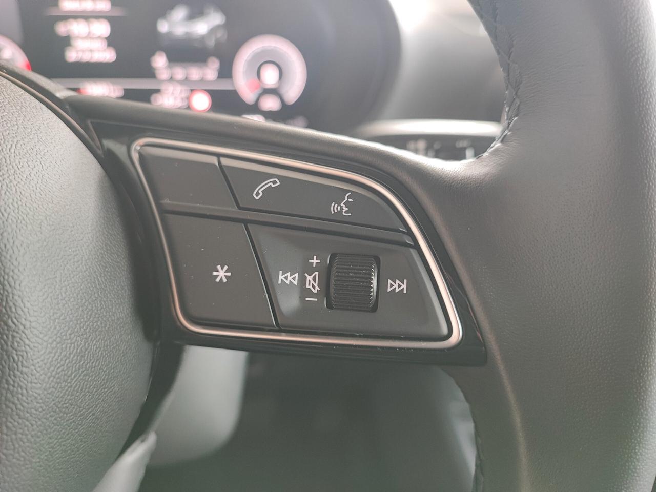 Audi Q2 35 TDI quattro S tronic line Edition