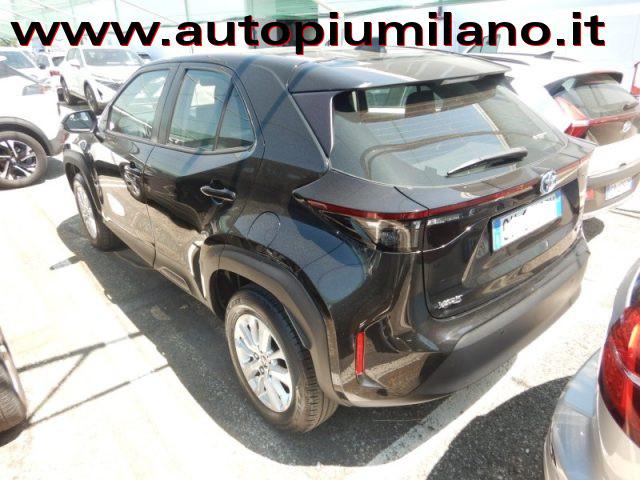 TOYOTA Yaris Cross 1.5 Hybrid 5p. E-CVT AWD-i Business