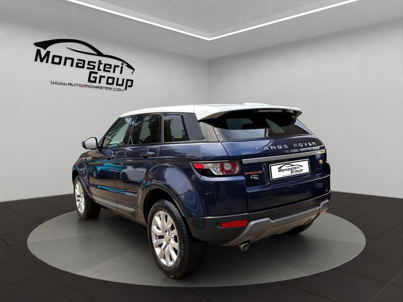 Land Rover Range Evoque 2.2 TD4 5p. Pure