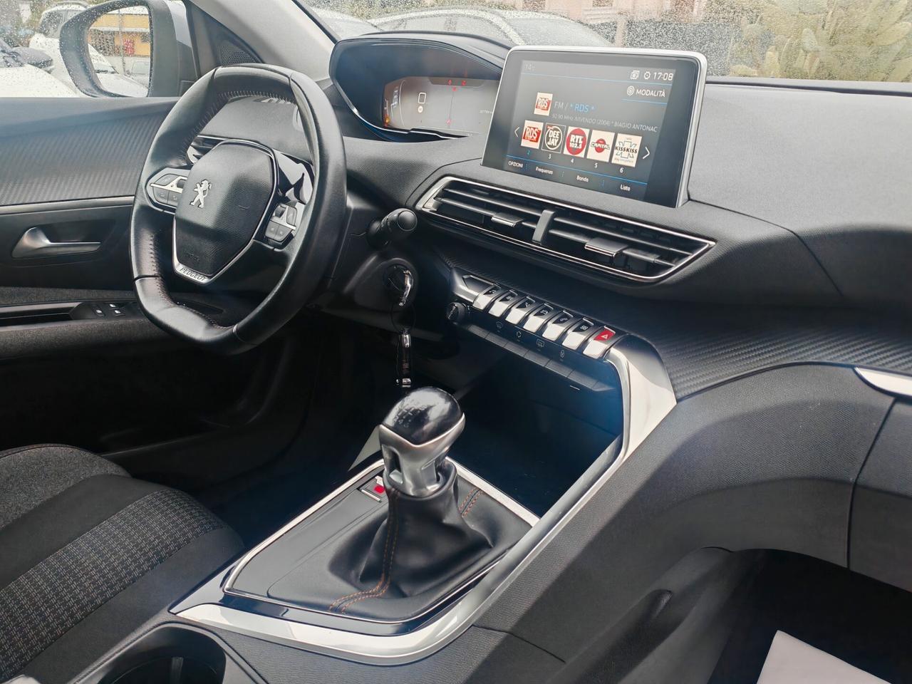 Peugeot 3008 15HDi Tetto navig led 2020