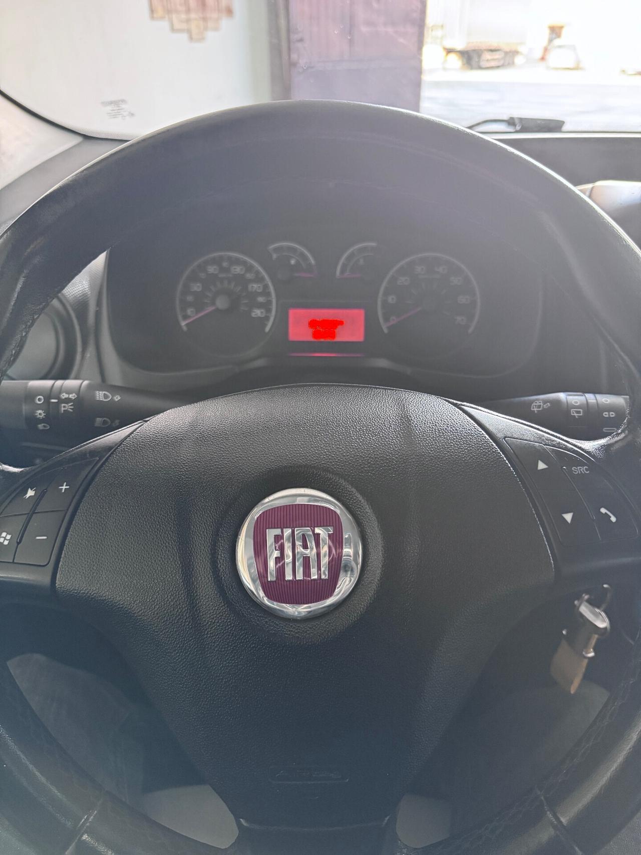 Fiat Qubo 1.3 MJT 75 CV Trekking