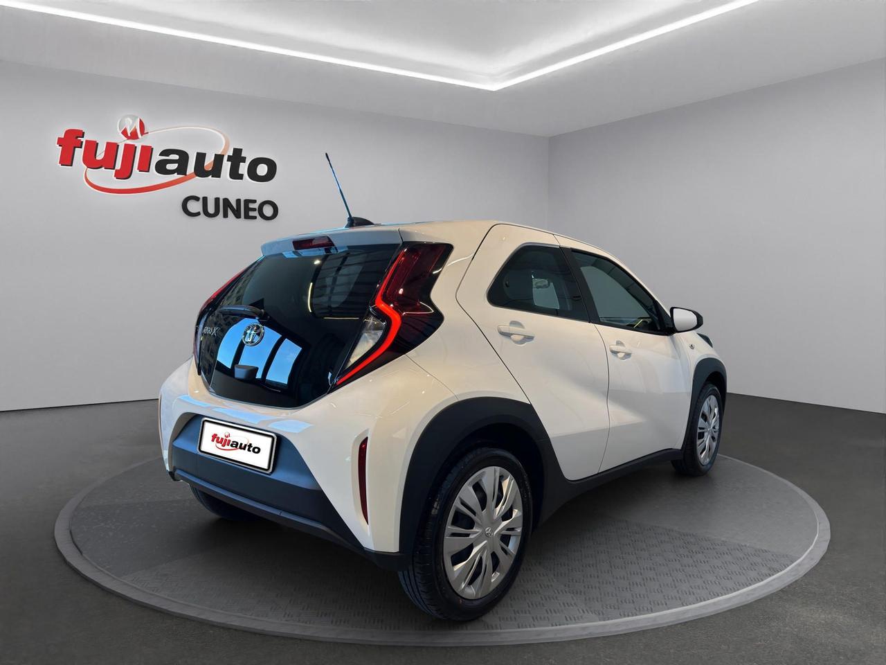 Toyota Aygo X 1.0 Active 72cv