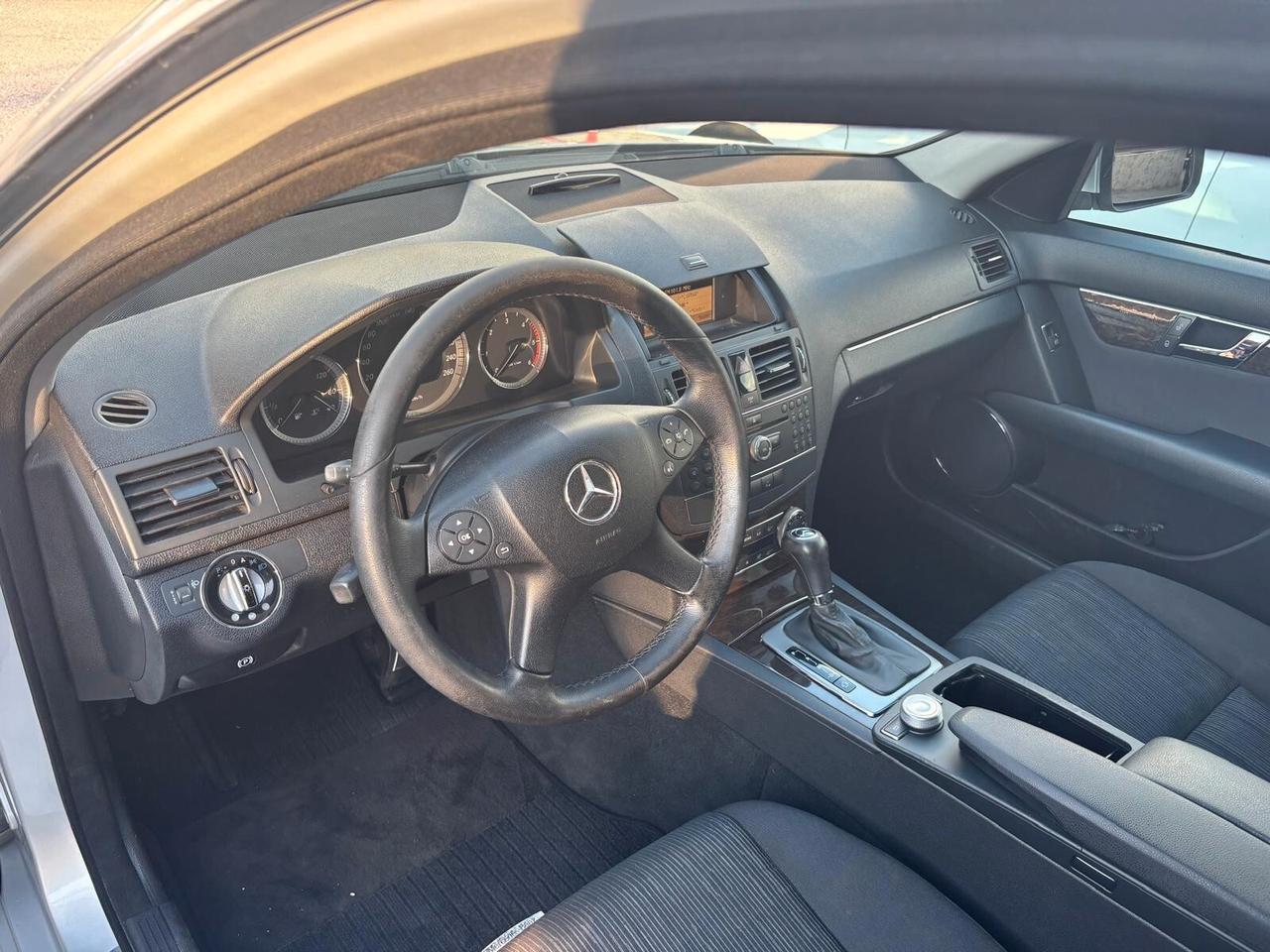 Mercedes-benz C 220 200 CDI BlueEFFICIENCY Elegance